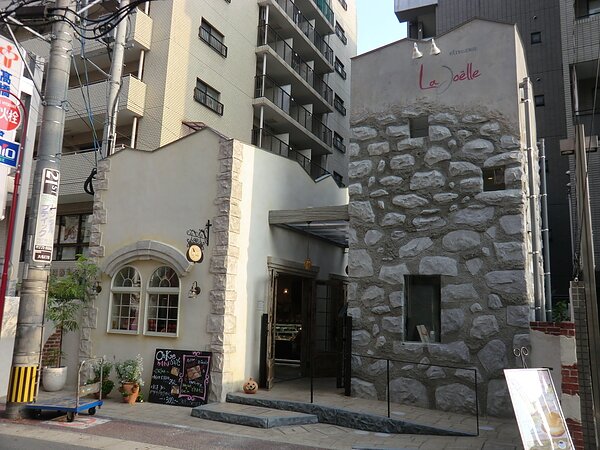 店舗改装にモルタル造形を取り入れるメリットについての画像