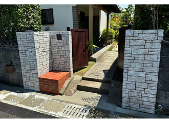 住宅門柱（佐賀県）